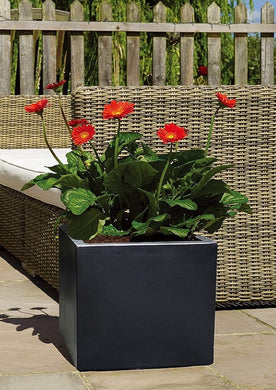 Evergreeness India & Utility Products Fibreglass Garden Big Size Gamla Gardenix Decor Planter, Size:- Height: 10 Inch, Width: 10 Inch, Length: 10 Inch, Charcoal Black